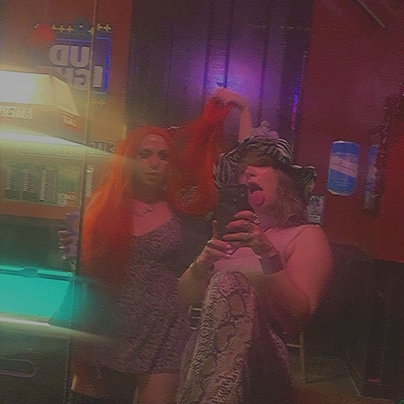 Meet your Posher, Grin - Picture 3 of 3